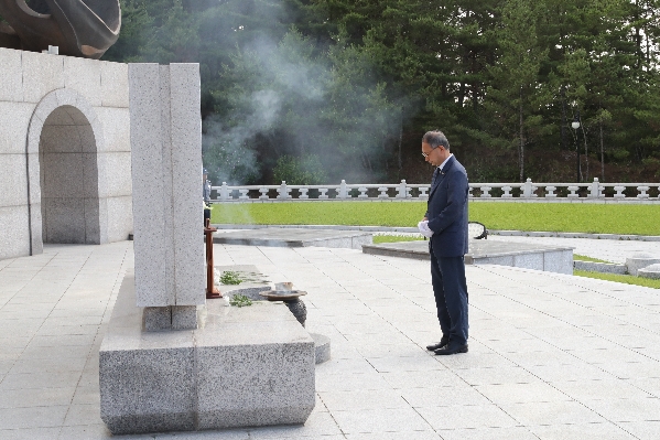 울산 제8대 남구의회 현충탑 참배 _14