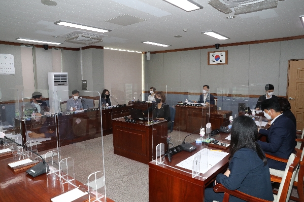 제243회 폐회중 의회운영위원회_0