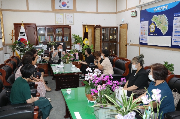 의회를사랑하는사람들 역대회장단 내방_3