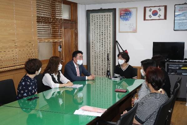 2022년 청소년 정체 체험 프로그램「모의의회」 개최에 따른 이론 교육_4