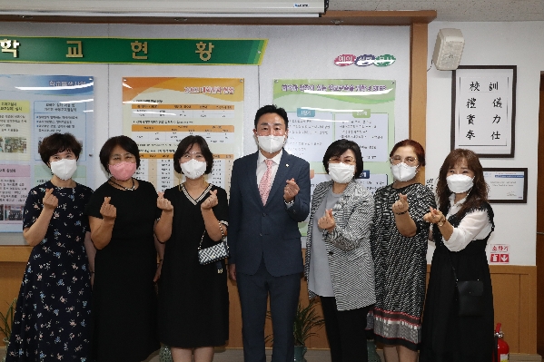 2022년 청소년 정체 체험 프로그램「모의의회」 개최에 따른 이론 교육_5