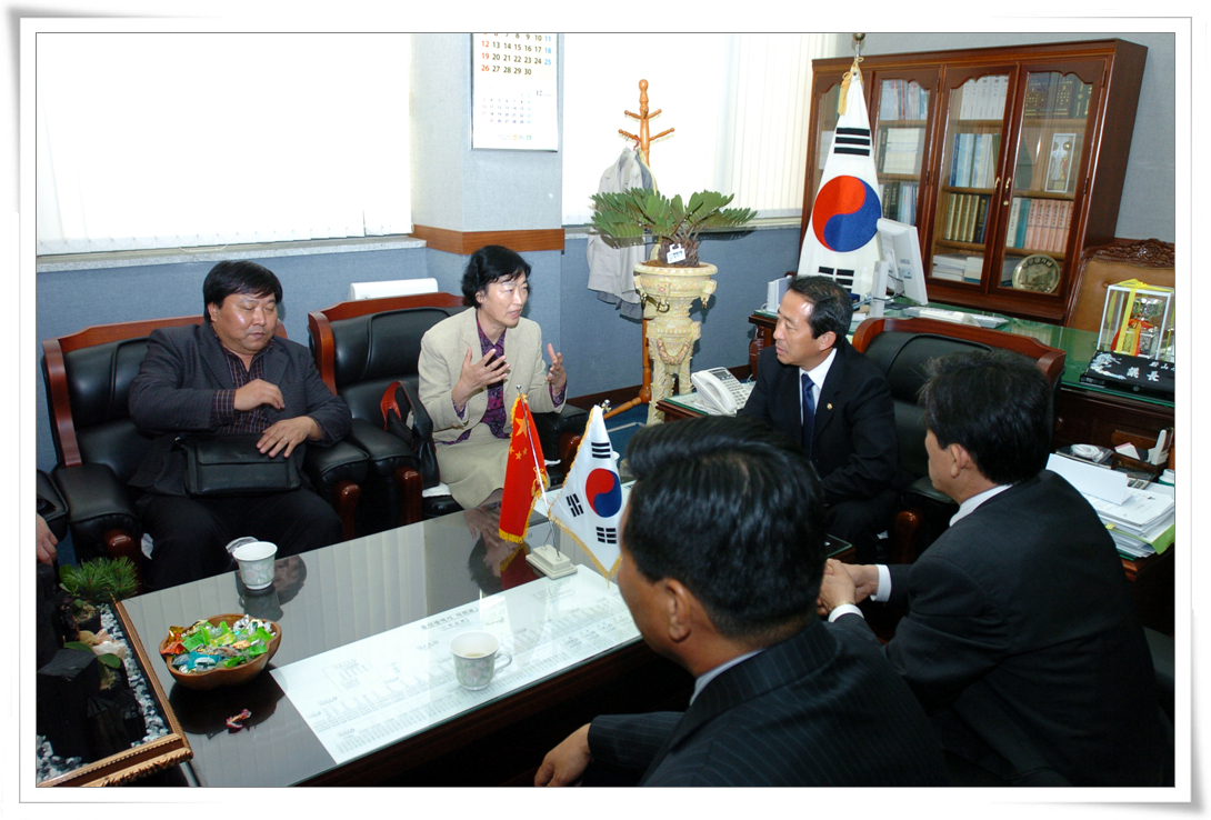 중국 요양시 인대상무위원회 방문(1)_2
