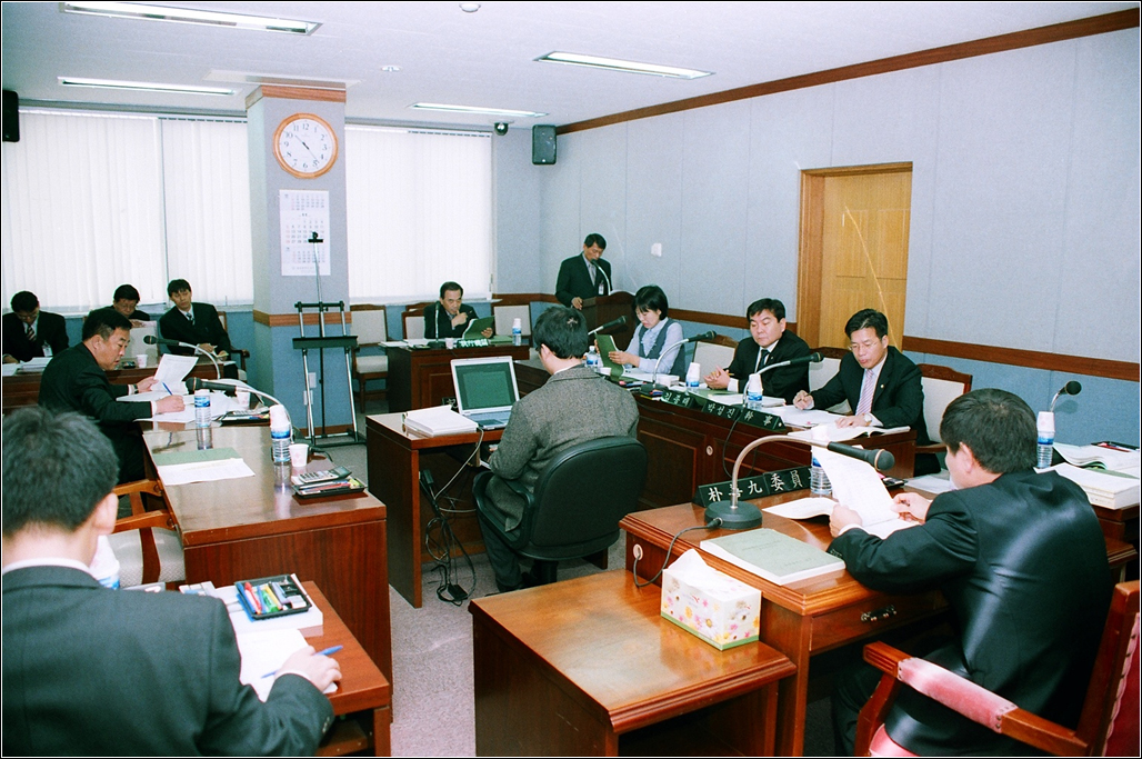 건설환경위원회 행정사무감사 진행 장면_0