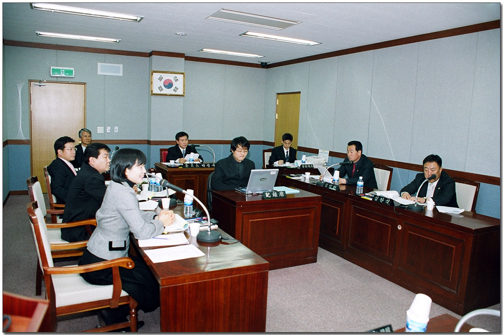 건설환경위원회 회의장면_0