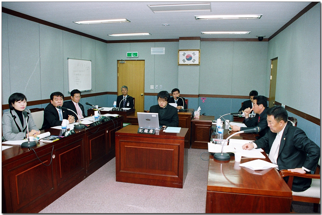 건설환경위원회 회의장면_1