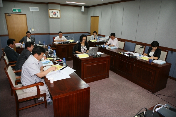 제124회 정례회 내무위원회 회의_1