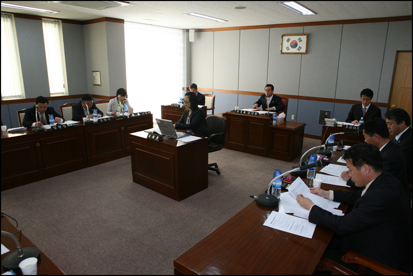 의회 운영 위원회 회의_1