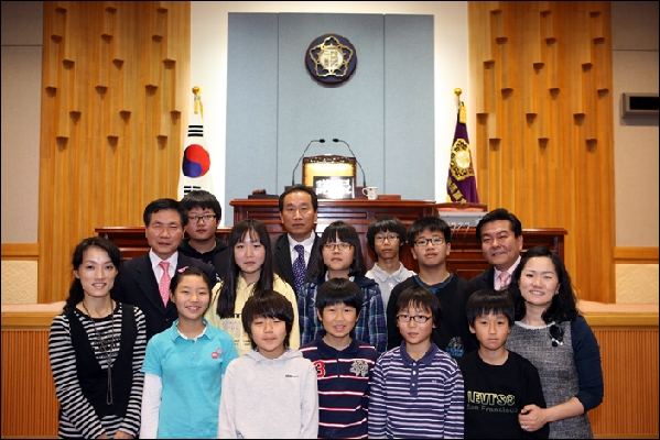 제135회 남구의회 임시회 제2차 본회의 견학 _0