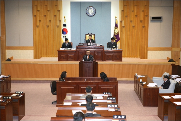 제137회 남구의회임시회 제1차본회의_2