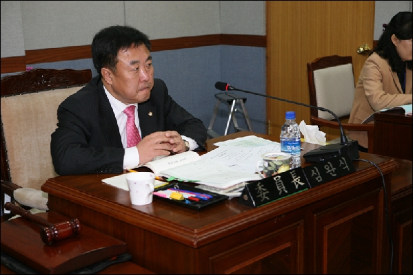 제137회 내무위원회 회의_2