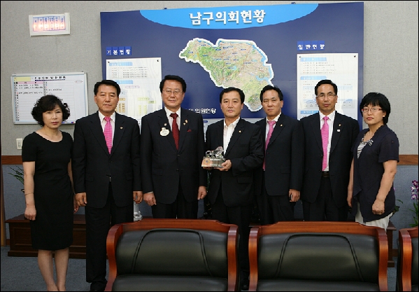 20100719 울산시산하 중학교 간부학생 방문_0