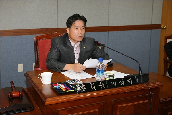 제142회 제1차 정례회 폐회중 제2차 의회운영위원회_0