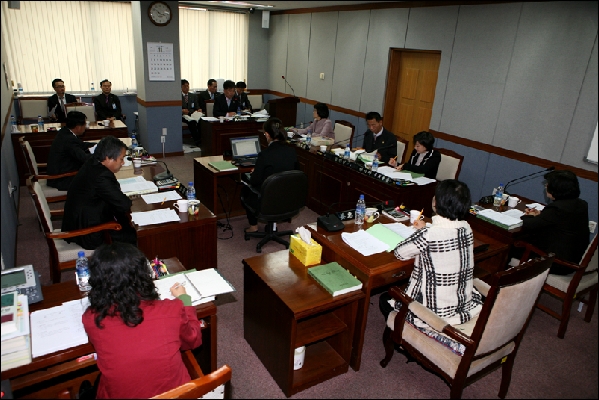 제144회 제2차 정례회 1차 행정자치위원회 개최  _0