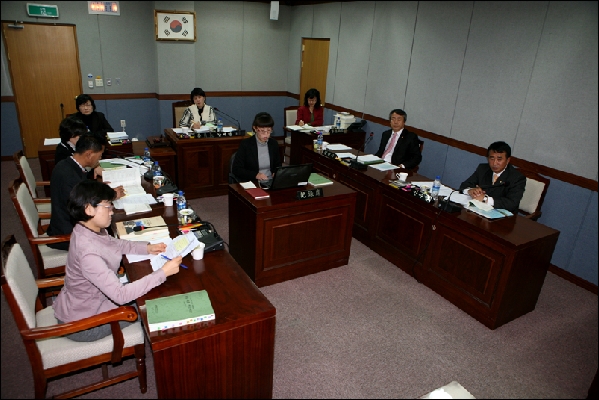 제144회 제2차 정례회 1차 행정자치위원회 개최  _2