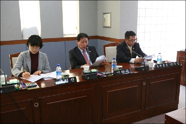 제145회 임시회 의회운영위원회_0