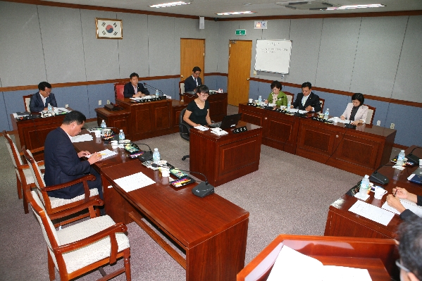 제151회 남구의회 임시회 폐회 중 제2차 의회운영위원회_0