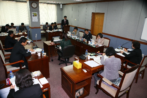 제154회 남구의회 제2차 정례회 행정자치위원회 행정사무감사 실시   _6