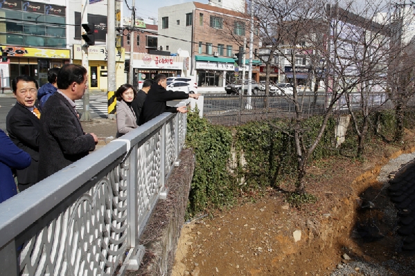 제174회 임시회 건설환경위원회 현장방문_2