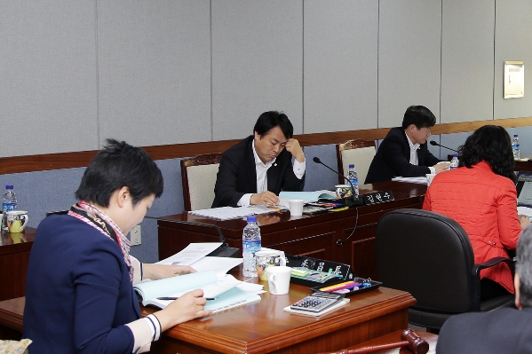 제175회 임시회 행정자치위원회_2