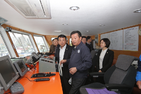 건설환경위원회 고래바다여행선 안전 점검활동_7