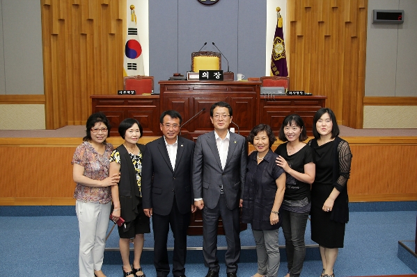 의정모니터 본회의 참관 및 기념촬영_0