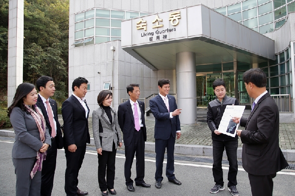 행정자치위원회 현장방문(문수양궁장,신복초등학교)_0