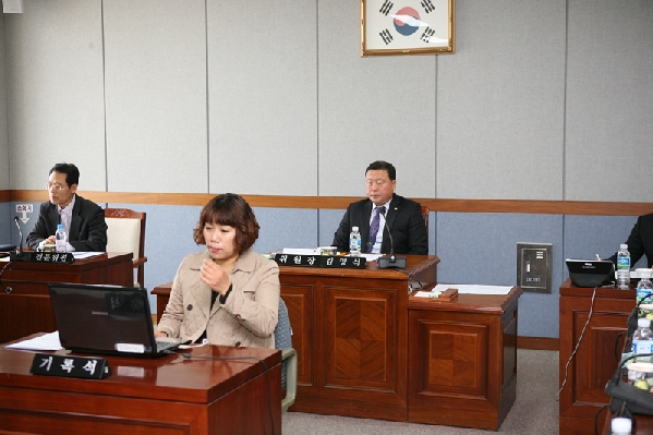 제180회 임시회 폐회중 제2차 의회운영위원회의_0