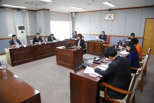 제182회 임시회 제1차 의회운영위원회의_1