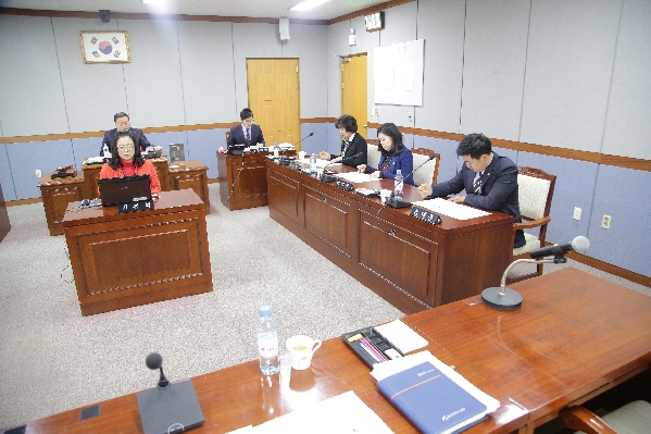 제182회 임시회 제2차 의회운영위원회의_3