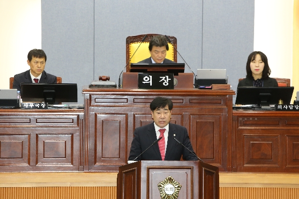 제214회 제2차 정례회 제2차 본회의_0