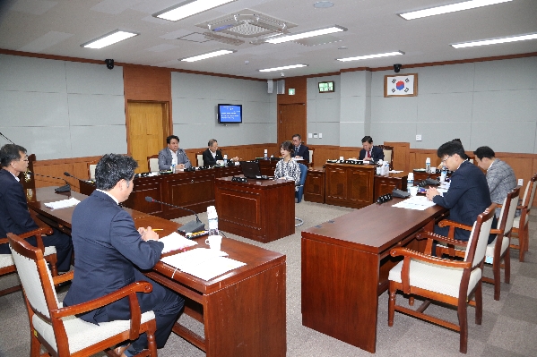 제213회 임시회 행정자치위원회_1