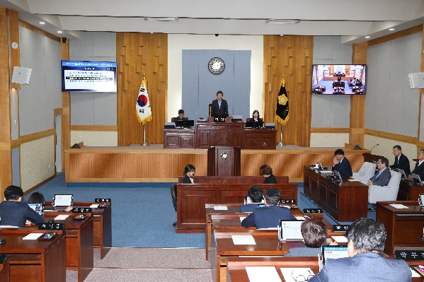 제213회 임시회 제2차 본회의_1