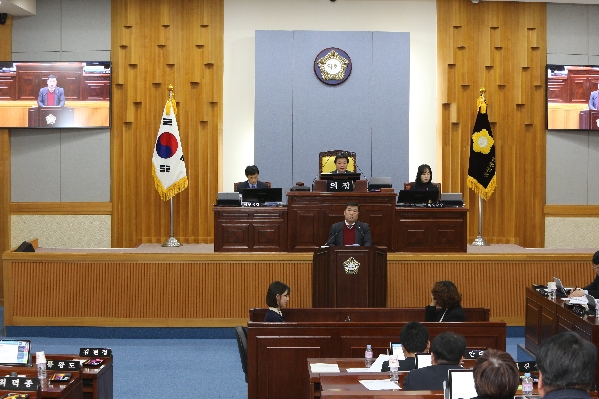 제214회 제2차 정례회 제3차 본회의_1