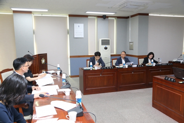 제218회 제1차 정례회 의회운영위원회_3