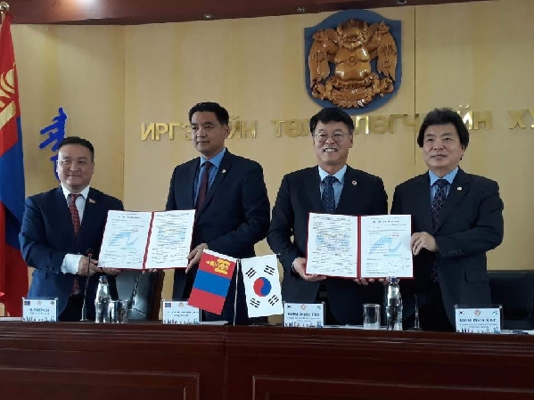 몽골 울란바토르 항울구 우호도시 협약 체결_0