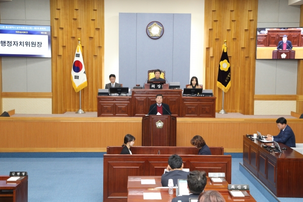 제215회 임시회 제2차 본회의_2