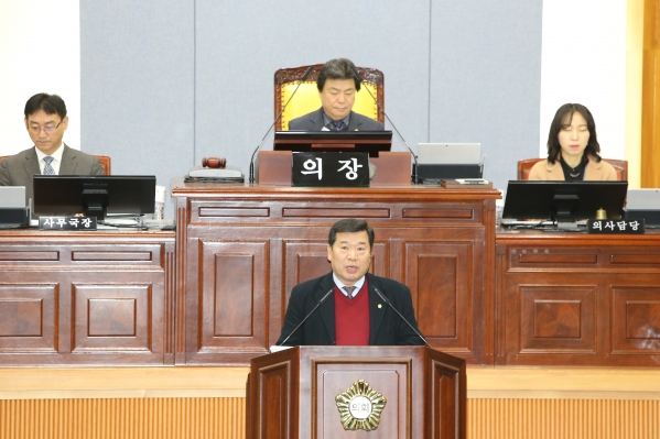 제215회 임시회 제2차 본회의_1