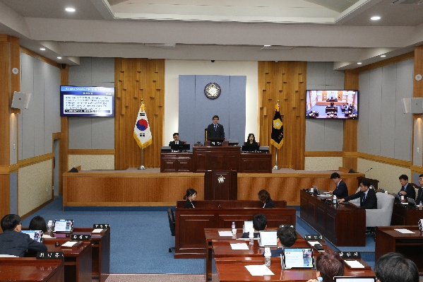 제216회 임시회 제2차 본회의_0