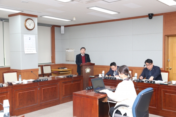 제215회 임시회 행정자치위원회_1