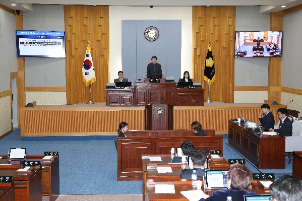 제215회 임시회 제1차 본회의_0