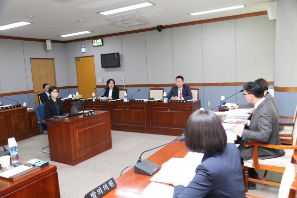 제216회 임시회 의회운영위원회_2