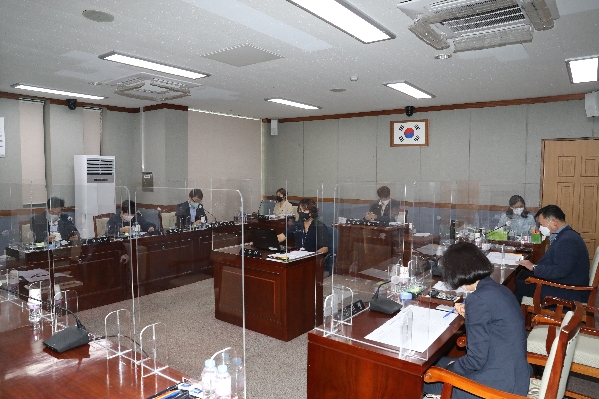 제237회 폐회중 의회운영위원회_1