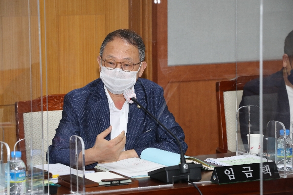 제238회 임시회 행정자치위원회_8