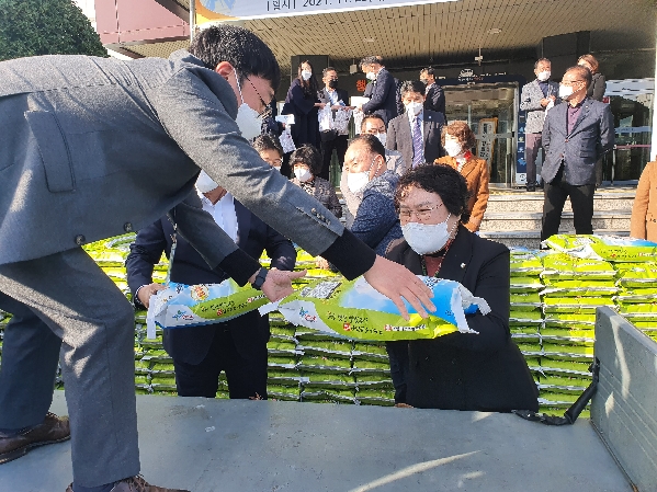 2021 민주평통 사랑의 쌀 나누기 행사_3