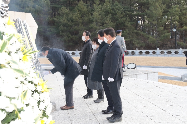 울산 현충원 참배_3