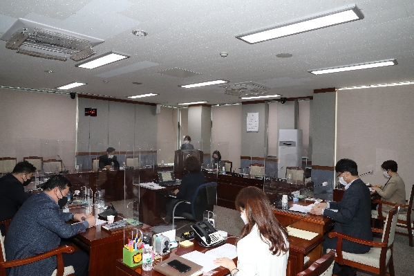 제241회 폐회중 의회운영위원회_1