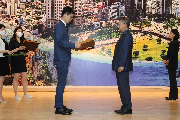 제8대 남구의회 의원 당선증 교부식_7