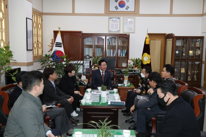 신임남부경찰서장 남구의회 내방_2