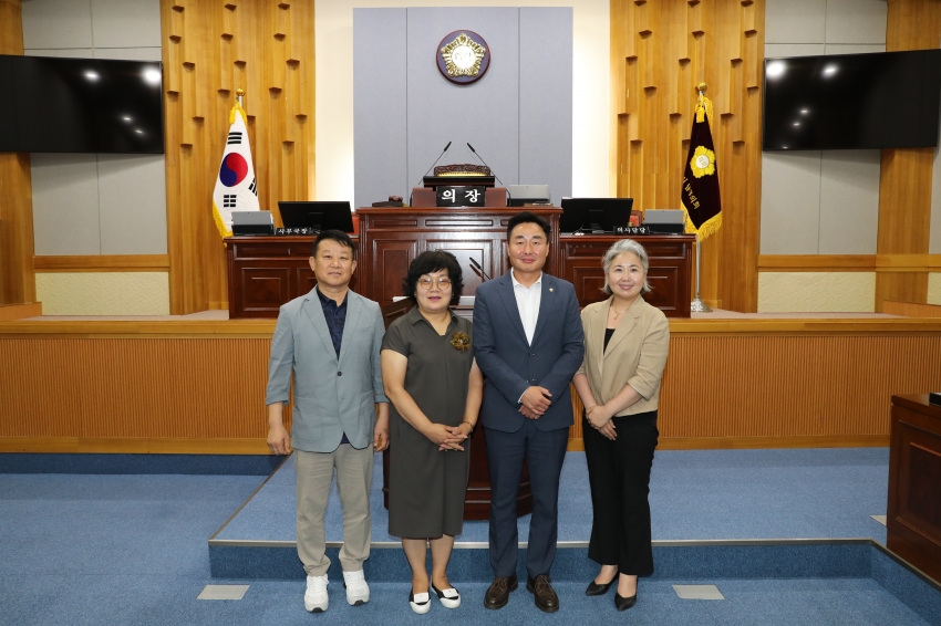 이정훈의장 신정5동 신임주민자치위원장 내방_0