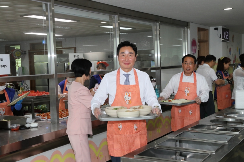 신정1,3,5동 자유총연맹 효잔치 사랑 행사_4